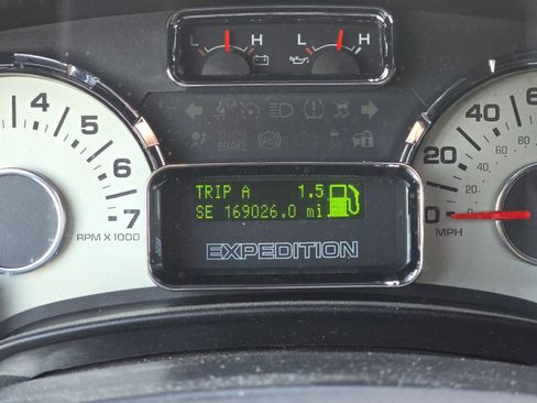 Used 2013 Ford Expedition EL Limited image 27