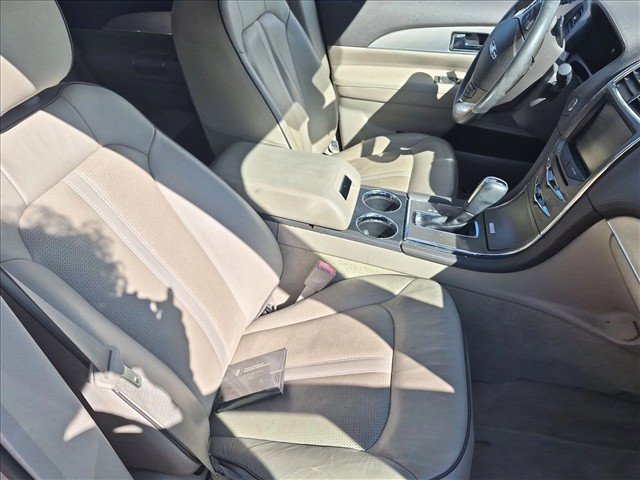 Used 2015 Lincoln MKX FWD w/ Equipment Group 102A image 16