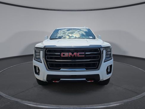 Used 2021 GMC Yukon AT4 w/ AT4 Premium Plus Package AWD/4WD image 3