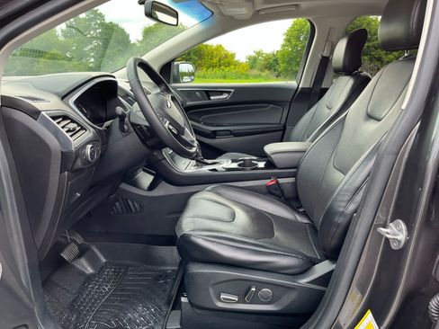 Used 2017 Ford Edge Titanium w/ Equipment Group 301A AWD/4WD image 10