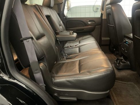 Used 2014 Chevrolet Tahoe LT AWD/4WD image 16