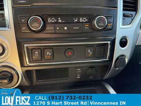 Used 2018 Nissan Titan PRO-4X image 25