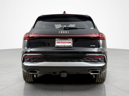 Used 2025 Audi Q5 Premium Plus w/ Premium Plus AWD/4WD image 4
