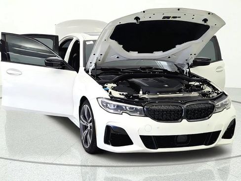 Used 2021 BMW M340i xDrive AWD/4WD image 12