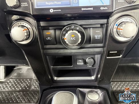 Used 2020 Toyota 4Runner TRD Off-Road Premium w/ Moonroof Package AWD/4WD image 23