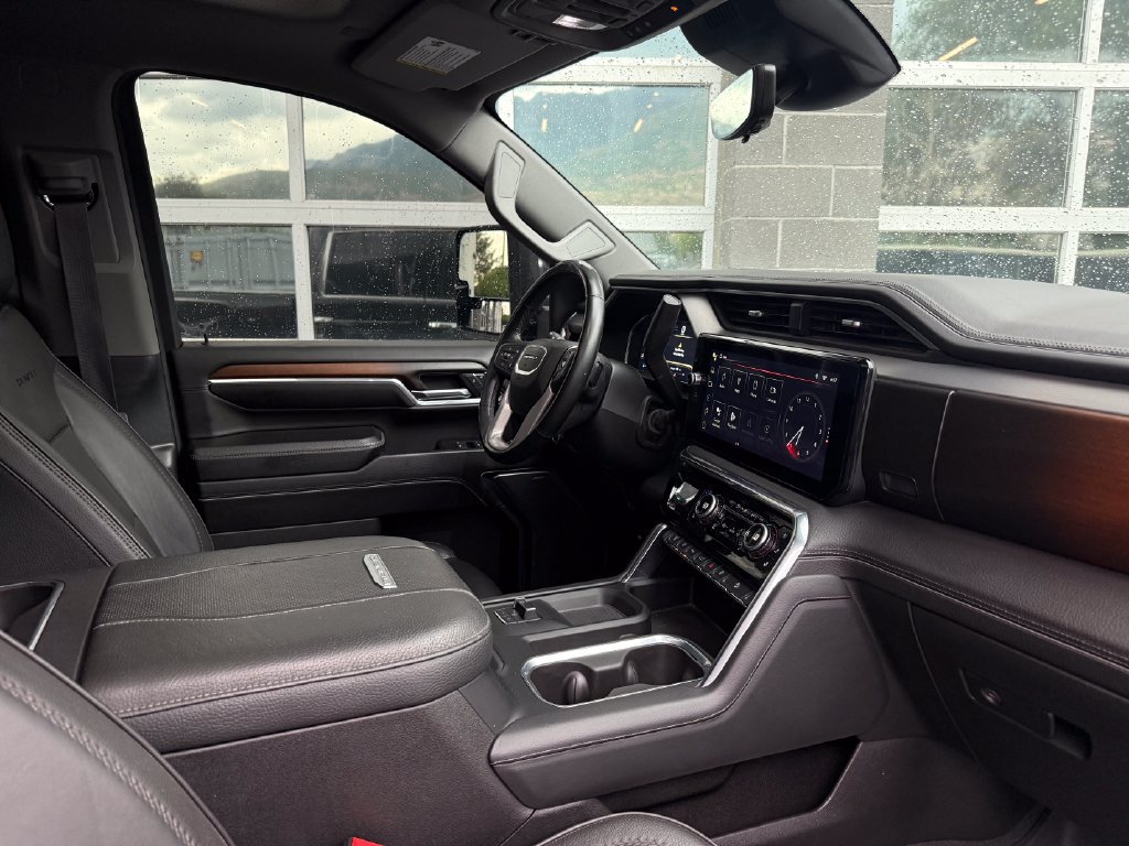 Used 2024 GMC Sierra 3500 Denali w/ Denali Reserve Package AWD/4WD image 53