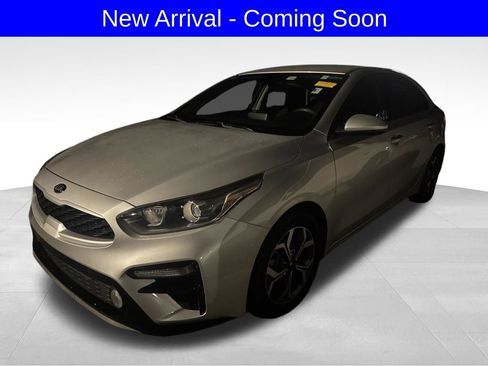 Used 2020 Kia Forte LXS FWD image 2