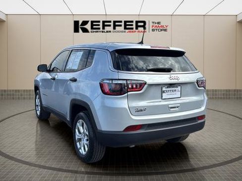 Certified 2024 Jeep Compass Sport image 3