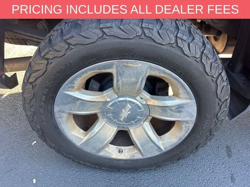 Used 2017 Chevrolet Silverado 1500 LTZ Z71 w/ LTZ Plus Package AWD/4WD image 10