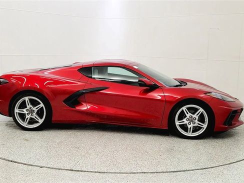 Used 2025 Chevrolet Corvette Stingray Coupe w/ 1LT image 8