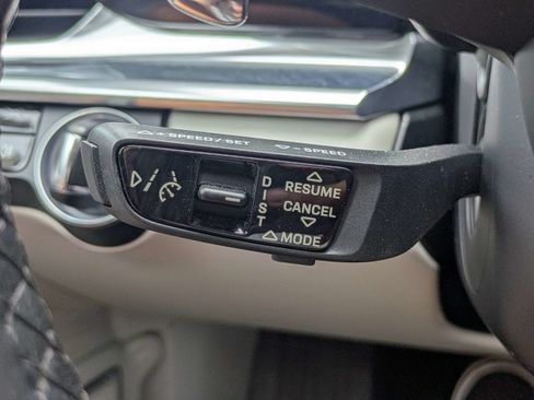 Used 2021 Porsche Panamera 4 w/ Premium Package AWD/4WD image 23