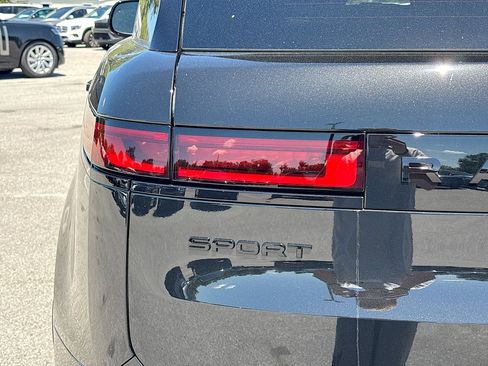 New 2026 Land Rover Range Rover Sport SE AWD/4WD image 10