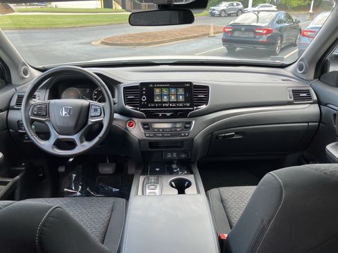 Certified 2025 Honda Ridgeline Sport image 31