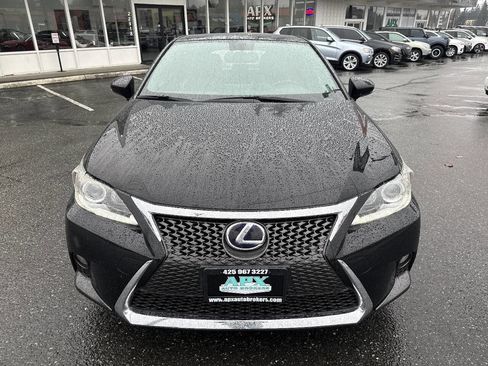 Used 2016 Lexus CT 200h w/ Navigation Package image 11