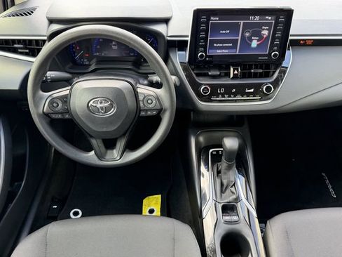 Used 2021 Toyota Corolla LE image 10