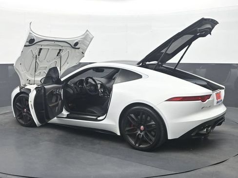 Used 2015 Jaguar F-TYPE R RWD image 33