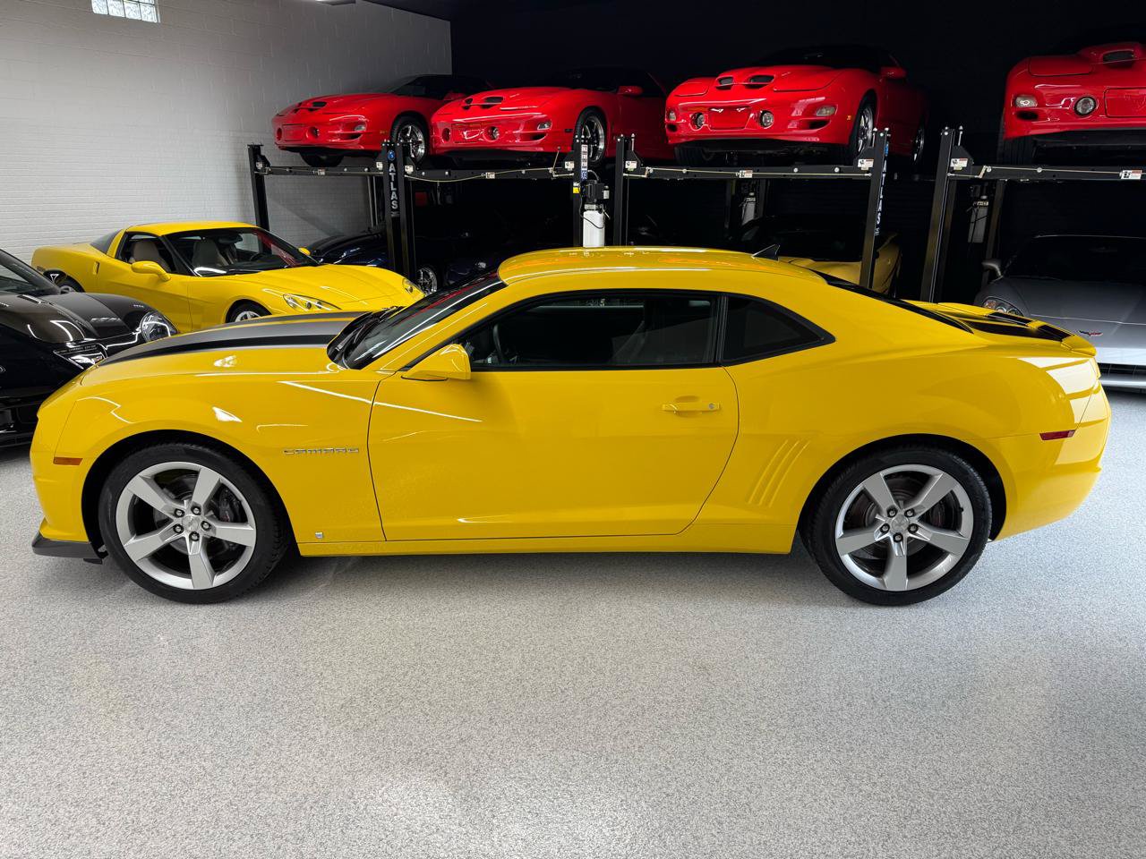 Used 2010 Chevrolet Camaro SS RWD image 8