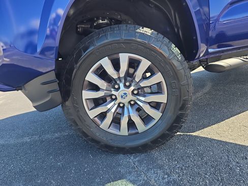 Used 2023 Toyota Tacoma Limited AWD/4WD image 30