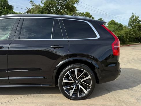 Used 2020 Volvo XC90 T6 Momentum w/ Protection Package Premier AWD/4WD image 18