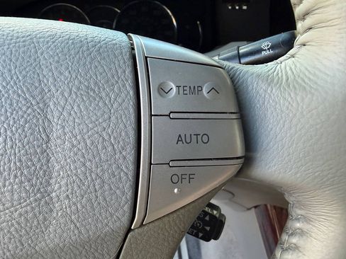 Used 2008 Toyota Avalon Touring FWD image 24