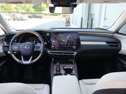 Used 2024 Lexus RX 350 w/ Convenience Package AWD/4WD image 17