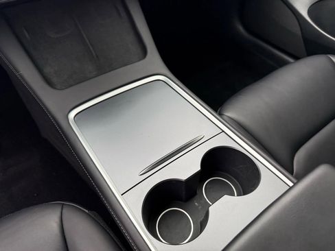 Used 2023 Tesla Model 3 Standard Range image 24