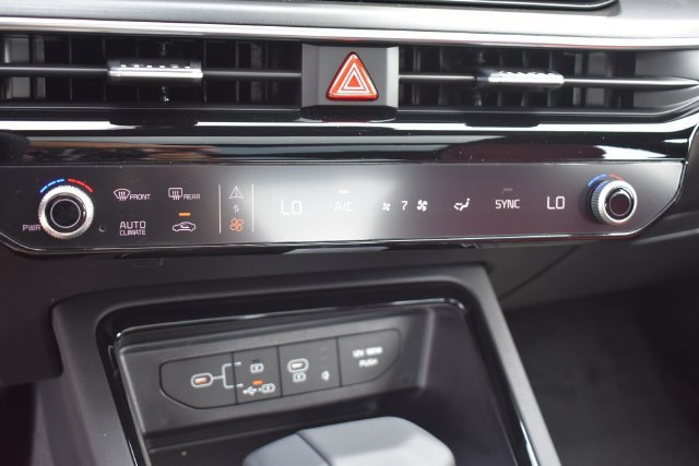New 2026 Kia K5 GT-Line w/ GT-Line Premium Package AWD/4WD image 31