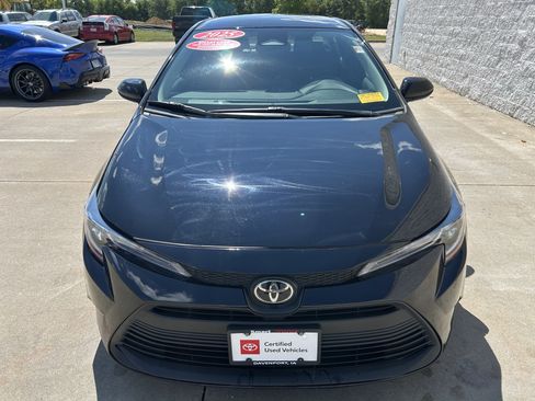 Certified 2025 Toyota Corolla LE FWD image 2