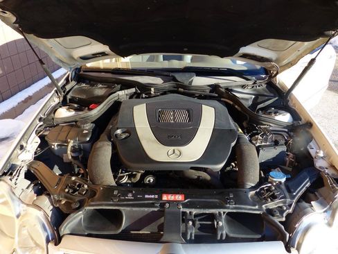 Used 2009 Mercedes-Benz CLK 350 Coupe image 17