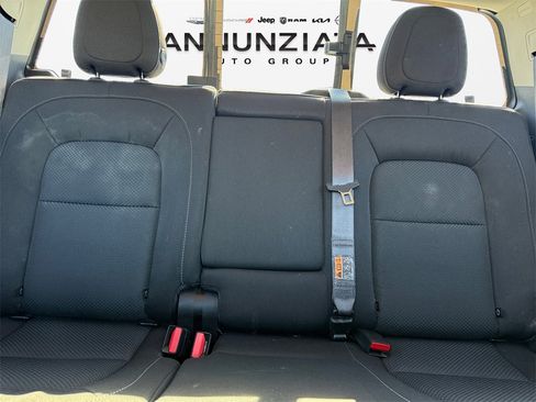 Used 2019 Chevrolet Colorado LT w/ LT Convenience Package image 16