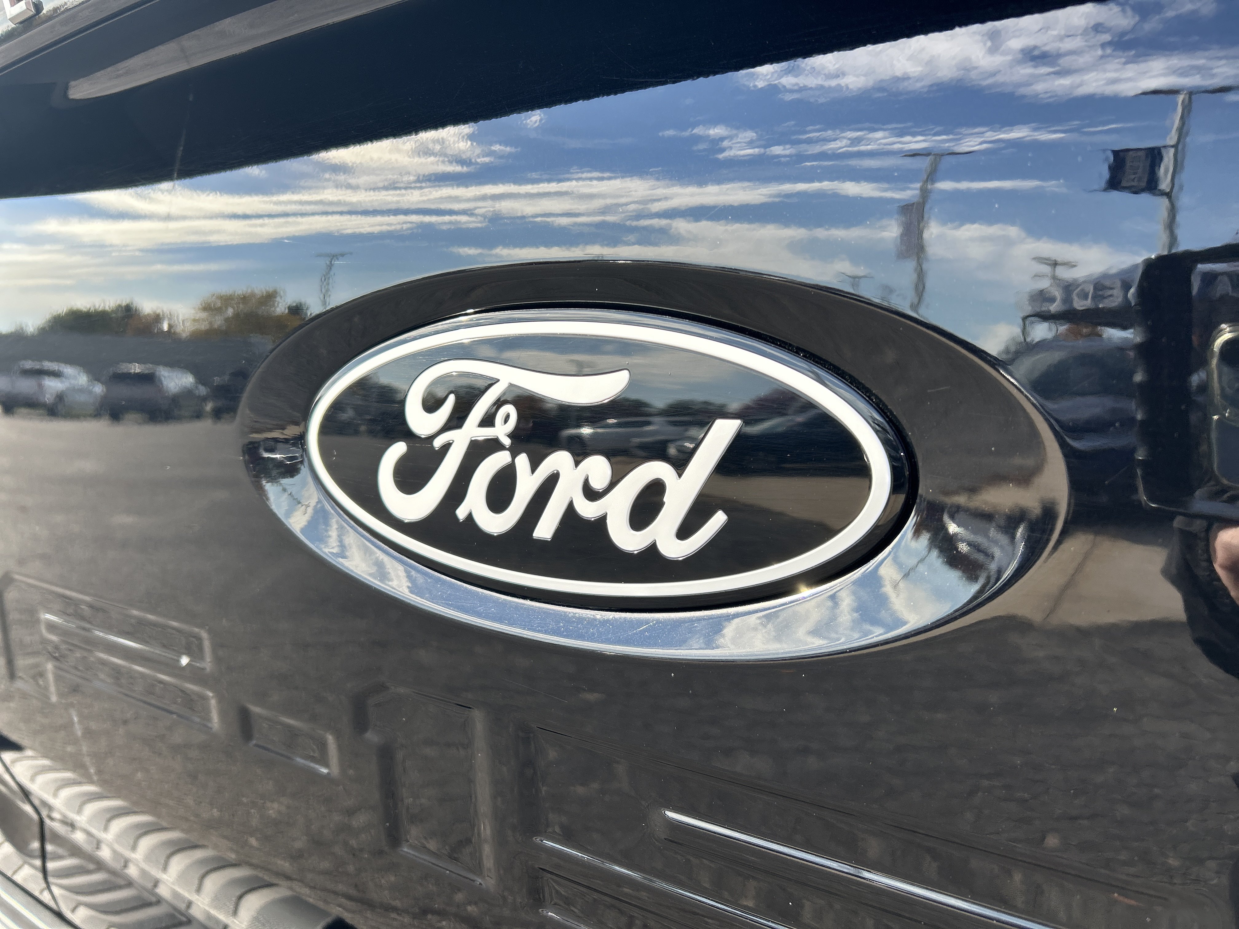 Used 2024 Ford F150 Platinum w/ Equipment Group 702A High AWD/4WD image 24