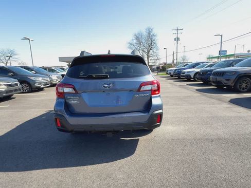 Used 2018 Subaru Outback 2.5i Limited AWD/4WD image 7