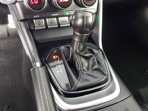 Used 2024 Toyota GR86 Premium RWD image 16