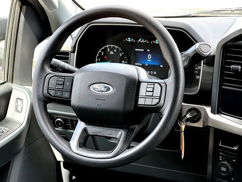 Used 2023 Ford F150 XLT AWD/4WD image 28
