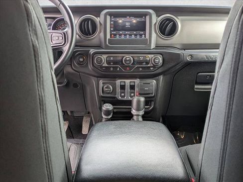 Used 2021 Jeep Wrangler Sport AWD/4WD image 15