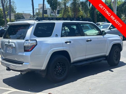 Used 2019 Toyota 4Runner SR5 RWD image 3