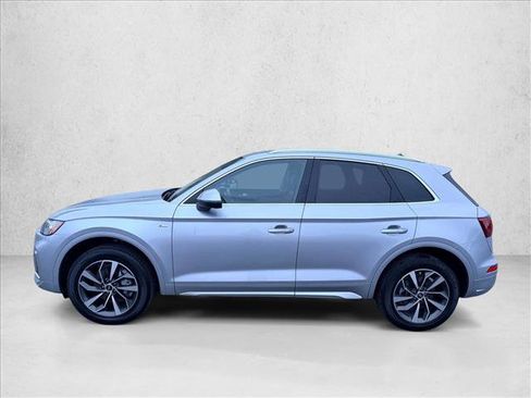 Used 2023 Audi Q5 2.0T Premium w/ Convenience Package image 9