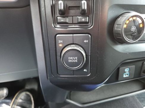 Used 2023 Ford F150 XLT w/ Trailer Tow Package image 9