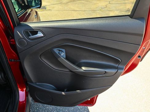 Used 2014 Ford Escape SE w/ Equipment Group 201A AWD/4WD image 29