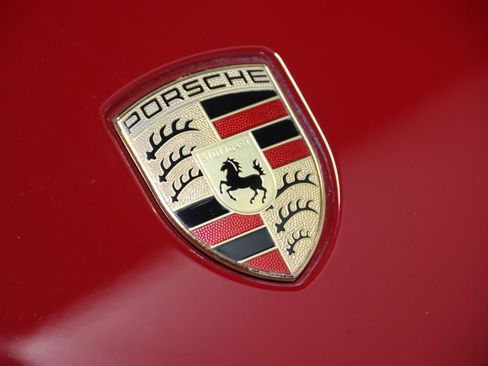 Used 2022 Porsche Cayenne Platinum Edition AWD/4WD image 35