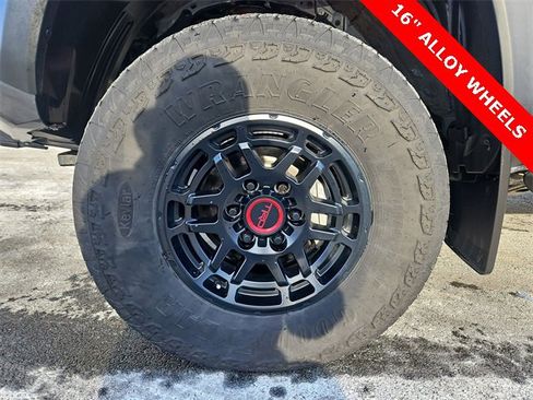 Used 2023 Toyota Tacoma TRD Pro image 33