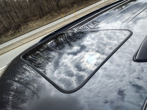 Certified 2025 Jeep Grand Cherokee L Laredo image 27