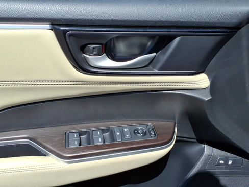 Used 2018 Honda Clarity Plug-In Hybrid image 14