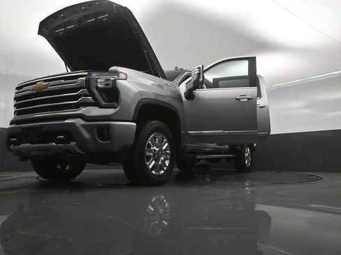 Used 2025 Chevrolet Silverado 2500 High Country w/ Z71 Off-Road Package AWD/4WD image 48