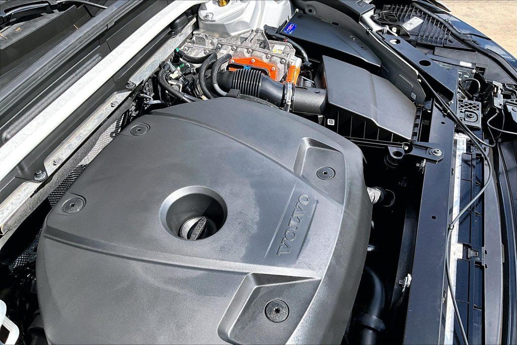 Certified 2023 Volvo XC60 T8 Polestar AWD/4WD image 44
