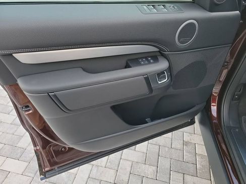 New 2026 Land Rover Discovery Limited Edition AWD/4WD image 23