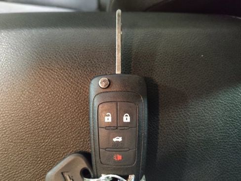 Used 2015 Chevrolet Camaro LS RWD image 32
