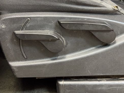 Used 2015 GMC Sierra 2500 SLE w/ SLE Convenience Package image 11