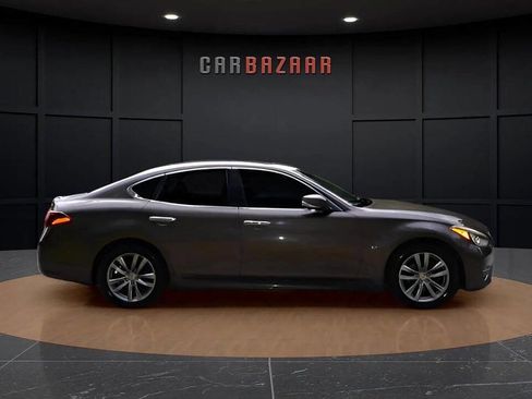 Used 2015 INFINITI Q70 3.7 image 4