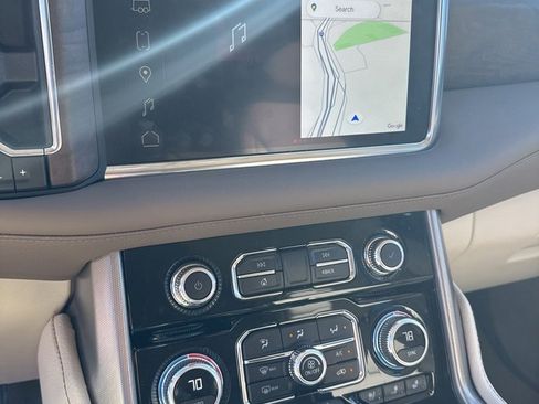 Used 2024 GMC Yukon Denali image 10